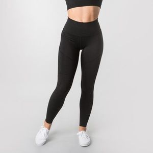 Alphalete Revival R6 Leggings - Black